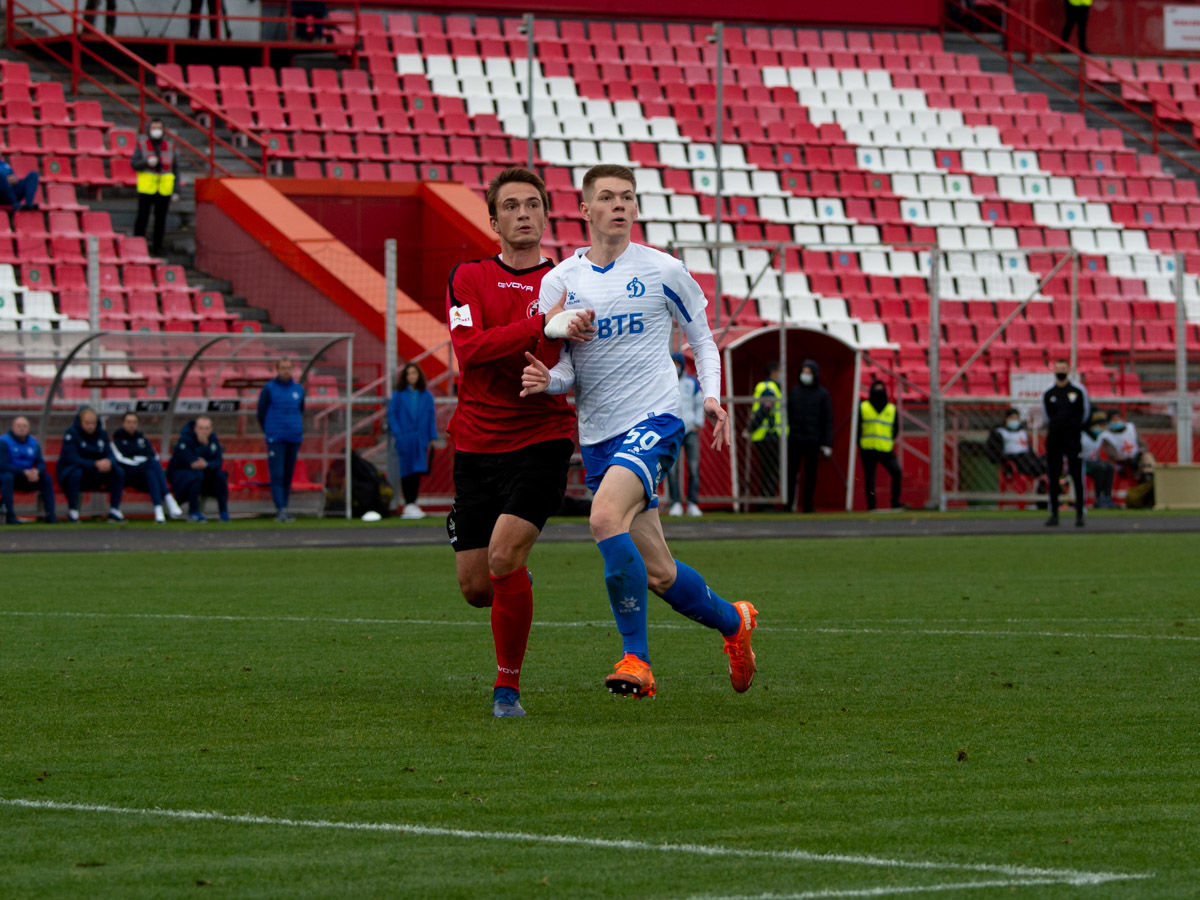 Aleksandr Kutitskiy, centrocampista | FC "DYNAMO" Moscú
