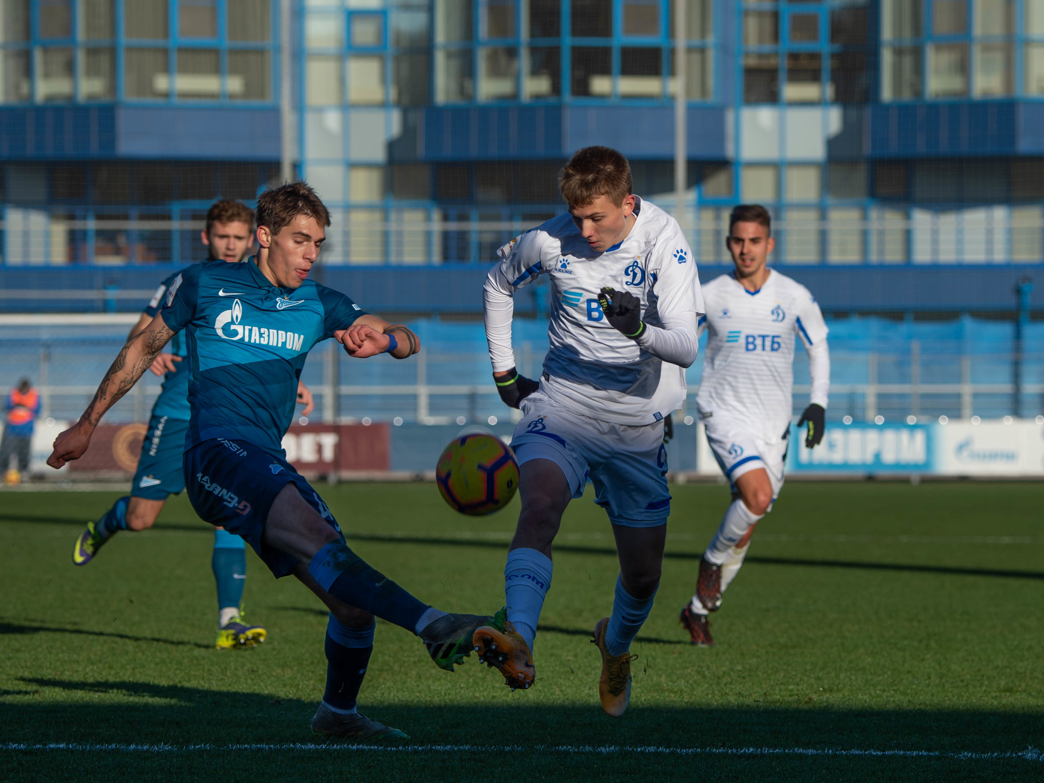 Football player Vladislav Galkin: biography. Dynamo Moscow official website.