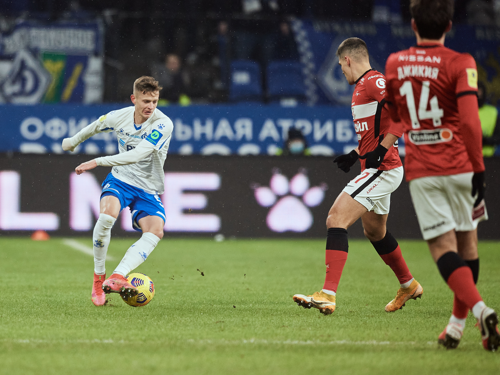 Photo gallery from Dynamo — Spartak derby