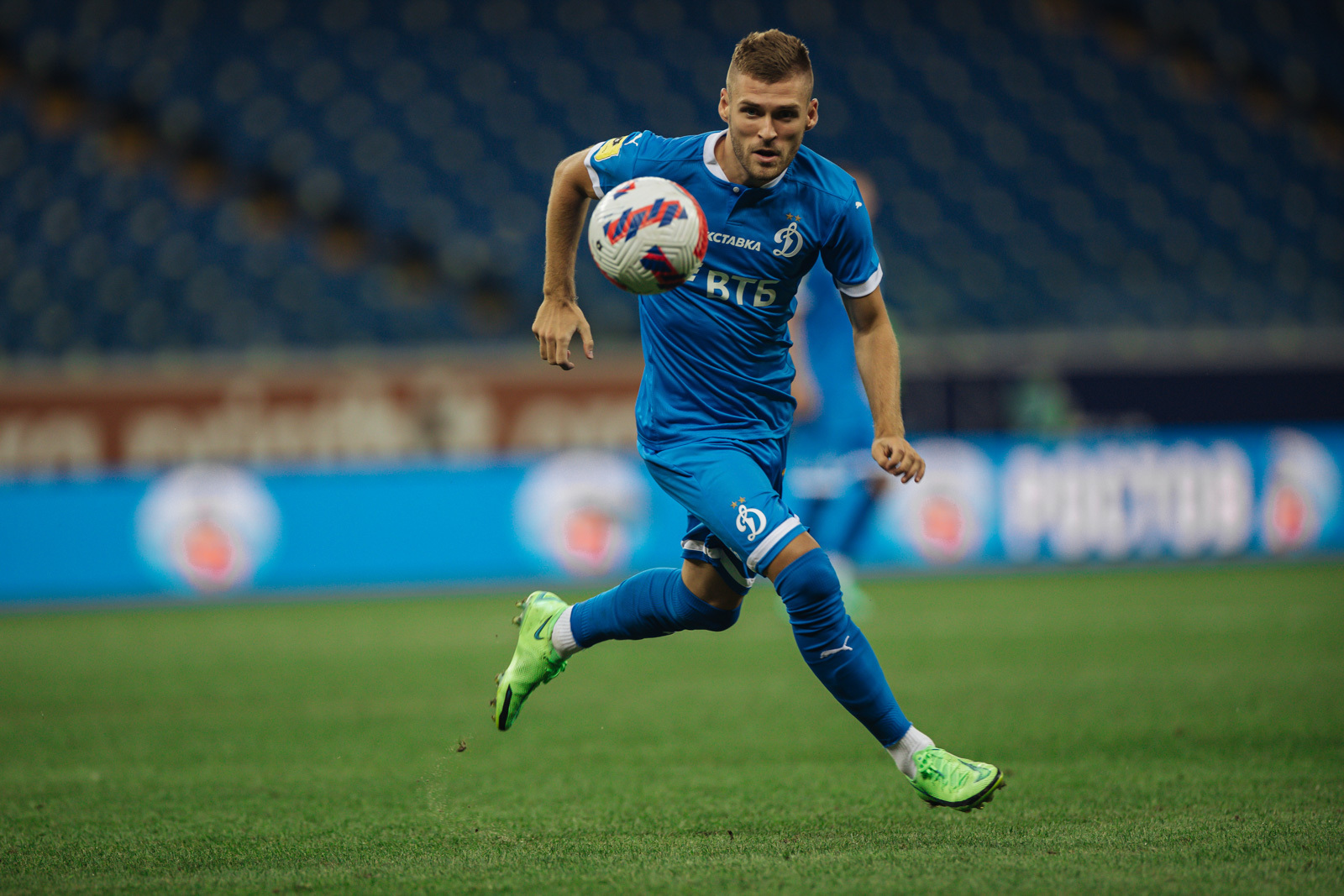 Dmitriy Skopintsev, defensor | FC "DYNAMO" Moscú