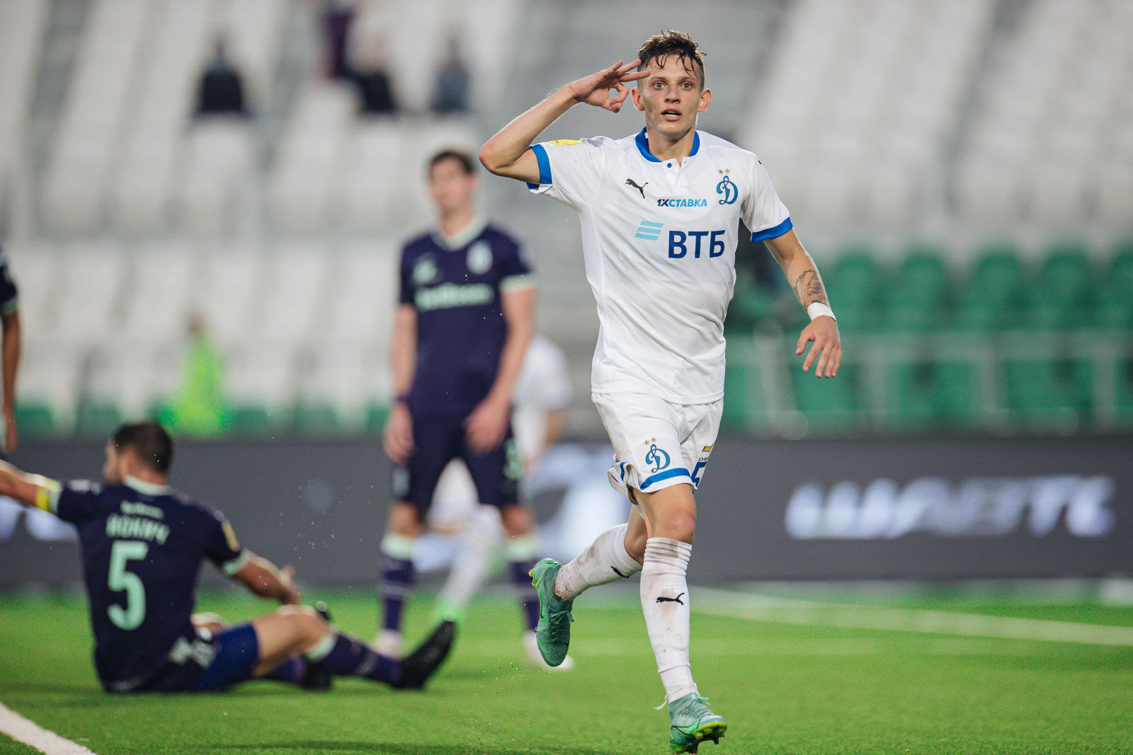 Sebastian Szymanski midfielder FC «Dynamo» Moscow: biography