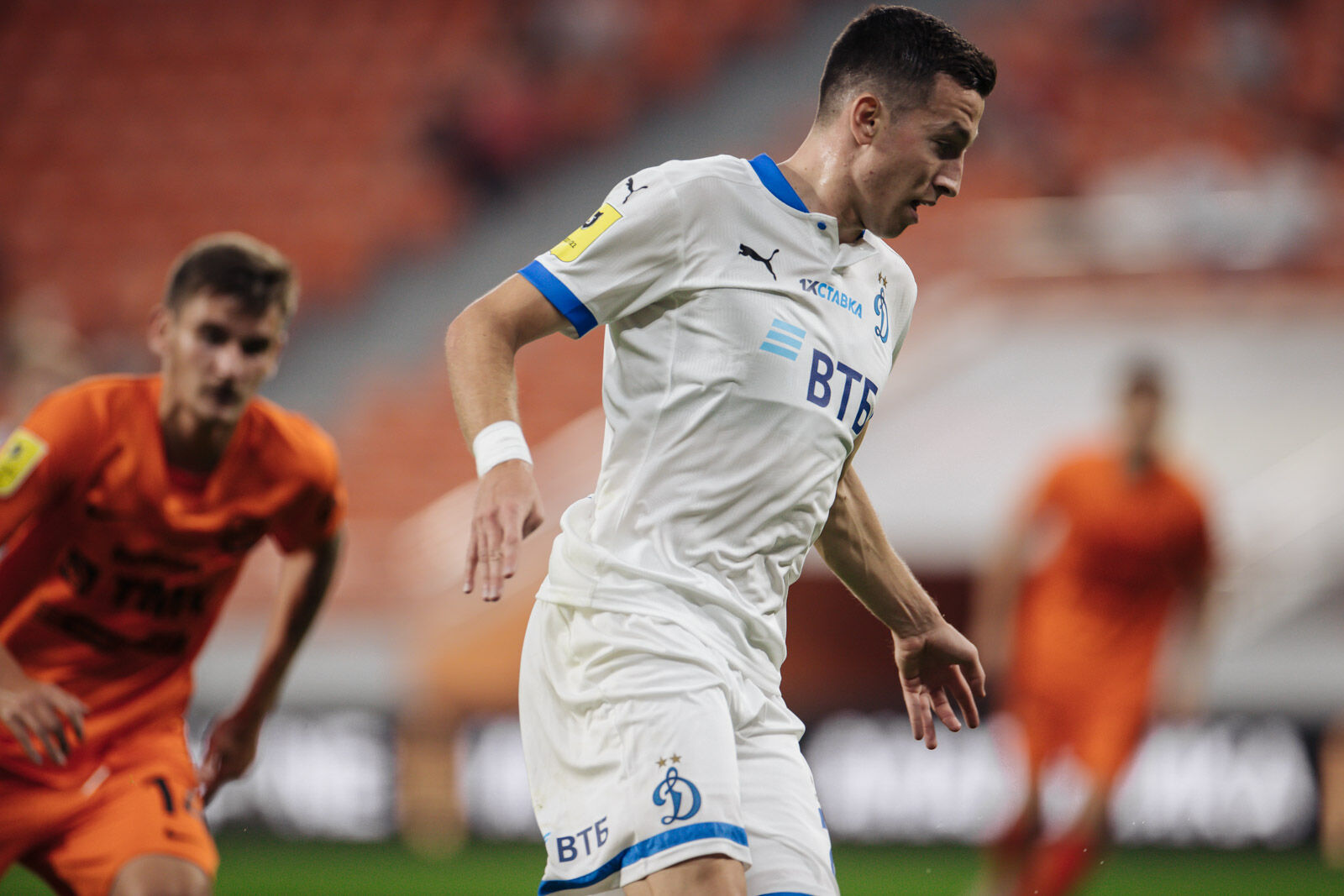 Denis Makarov, centrocampista | FC "DYNAMO" Moscú