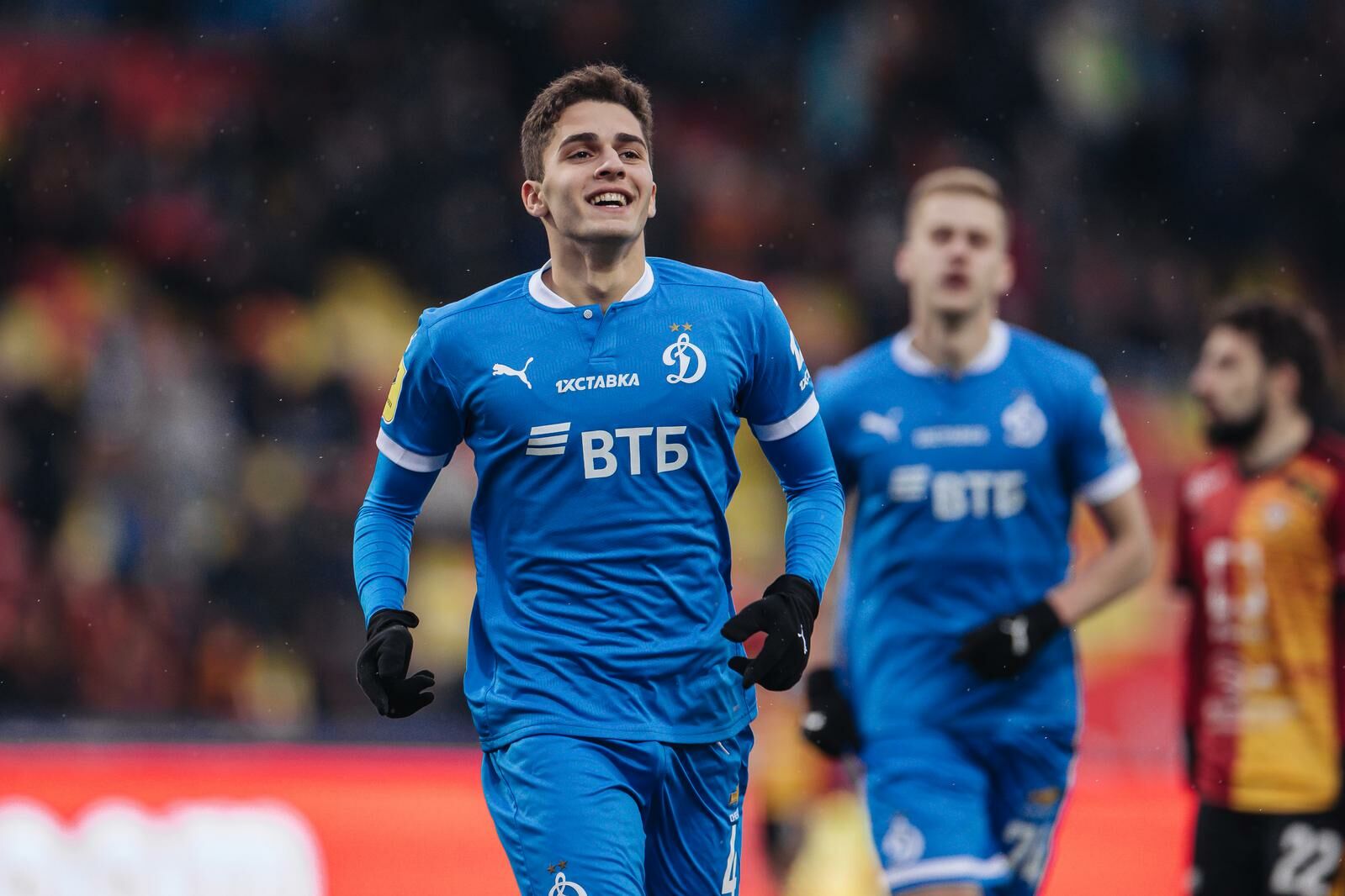 Zakharyan's top strike in the game against Arsenal named VTB goal of February-March