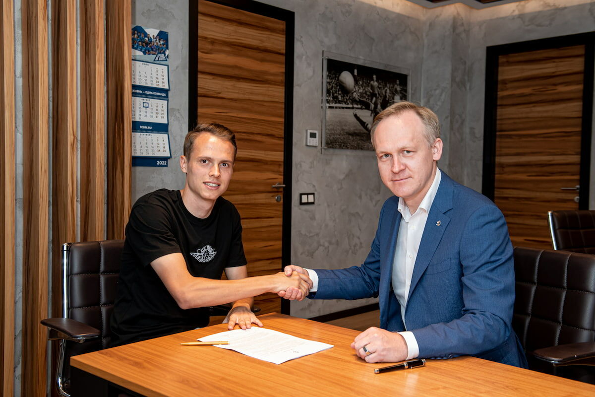 Dynamo Moscow extend contract with Vladislav Karapuzov