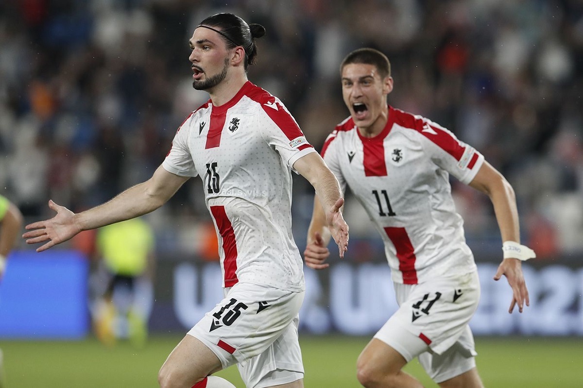 Гол Сабы Сазонова помог сборной Грузии победить Португалию на старте молодёжного Евро