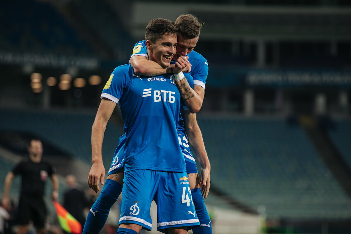 Гол Захаряна принёс «Динамо» победу в матче с «Сочи»