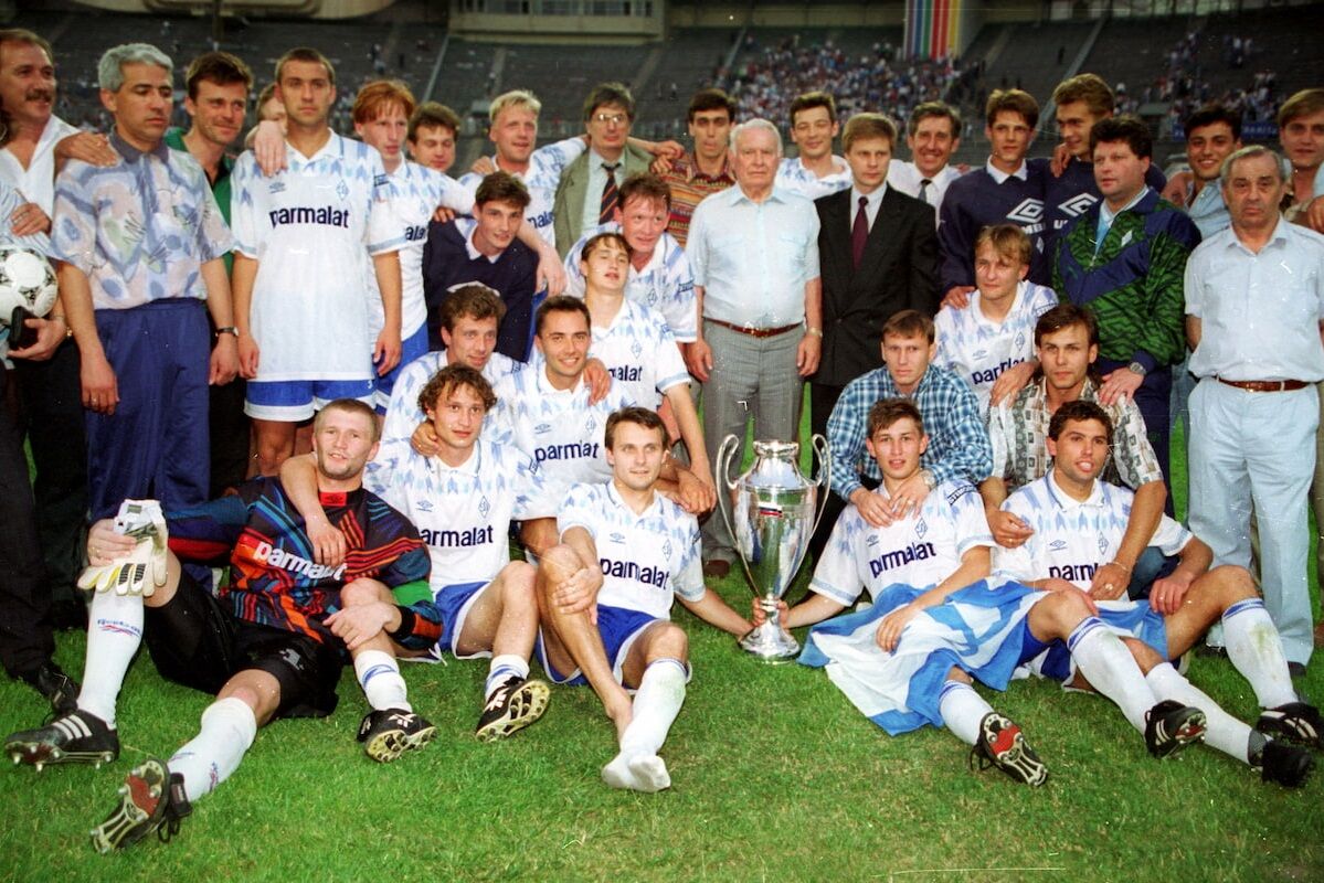 Динамовцы после победы в финале Кубка России 1995 года
