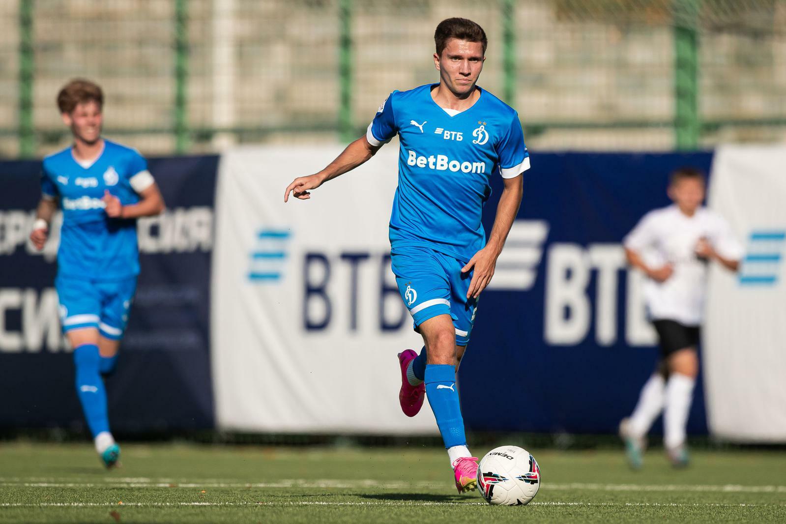Dynamo Moscow news | Zazvonkin scores his debut goal for Russia U-20. Dynamo official website.