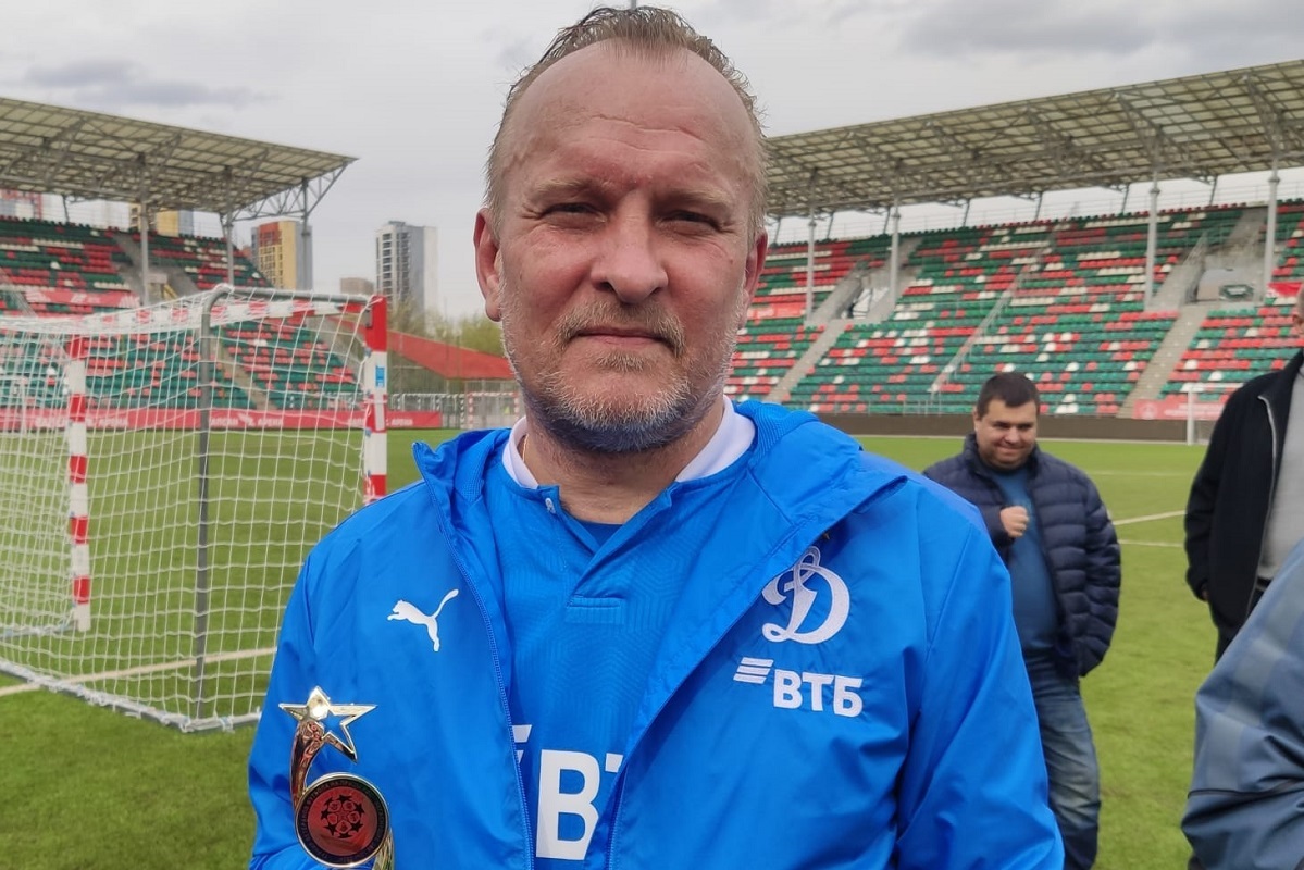 Noticias del FC "Dynamo" Moscú | Los veteranos del Dynamo alcanzan el primer lugar en el torneo "Estrellas Inextinguibles" - 2024. Sitio oficial del club Dynamo.
