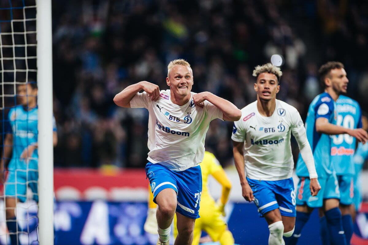 FC Dynamo Moscow News | Tyukavin's Goal Brings Victory to Dynamo over Zenit. Official Dynamo Club Website.