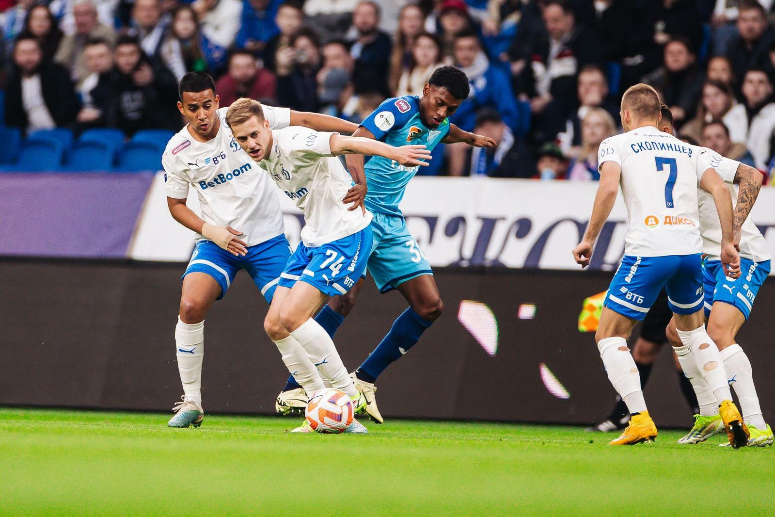 Noticias del FC "Dynamo" Moscú | Daniil Fomin: "Esta temporada nos hemos vuelto mentalmente más fuertes". Sitio oficial del club Dynamo.