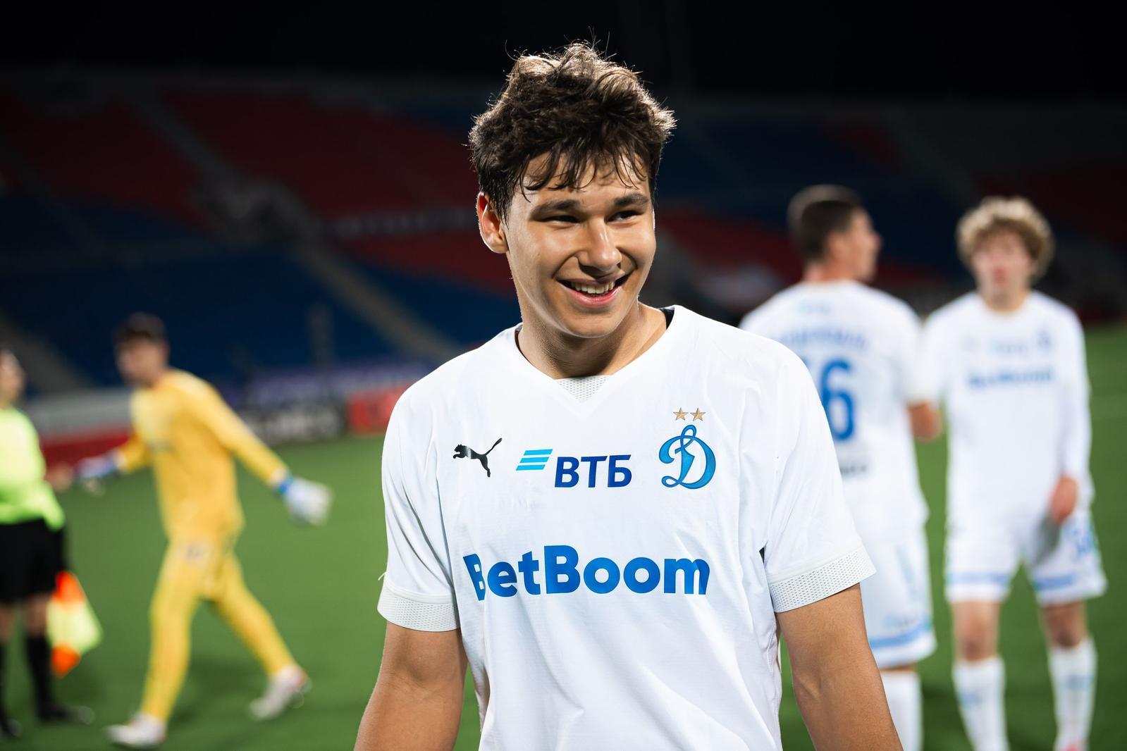 Happy birthday, Denis!! | News of  FC Dynamo Moscow