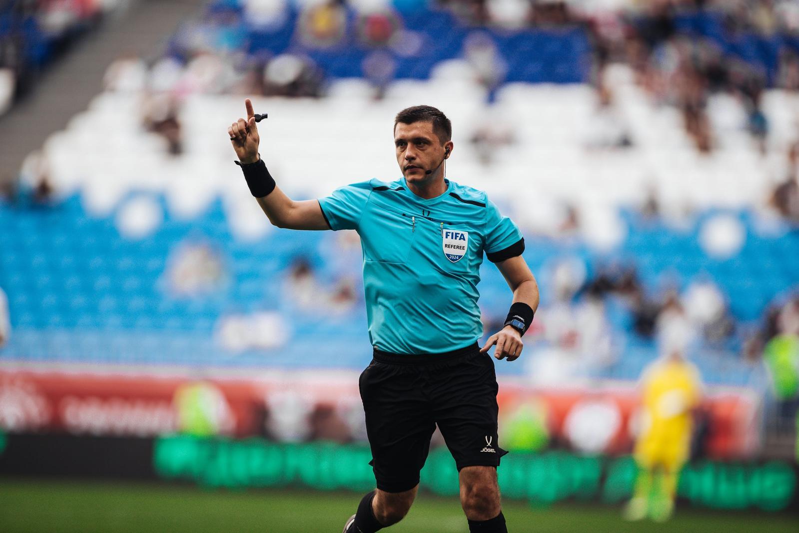 Pavel Shadikhanov has been appointed the main referee for the Dynamo — Pari NN match | News of  FC Dynamo Moscow